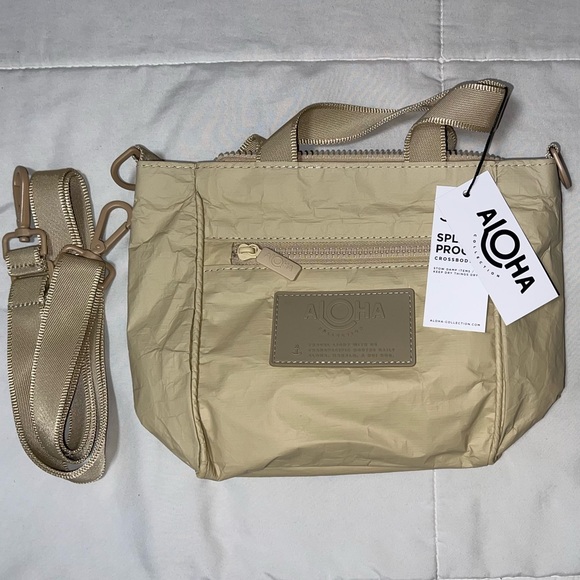 Aloha Collection Monochrome Crossbody Collection - Picture 3 of 3